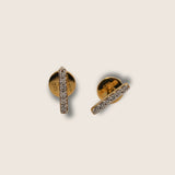 Gold diamond stud earings